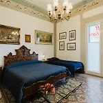 Bed & Breakfast Via Roma 3*