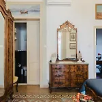 Alojamento de Acomodação e Pequeno-almoço Via Roma 3*