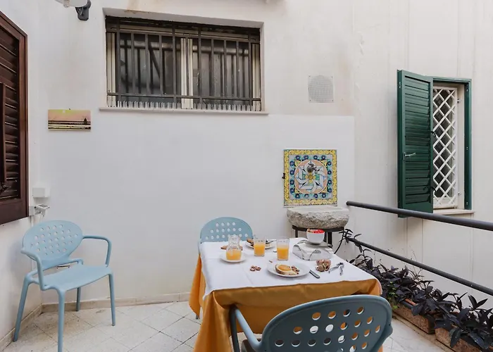 Bed & Breakfast Via Roma 3*
